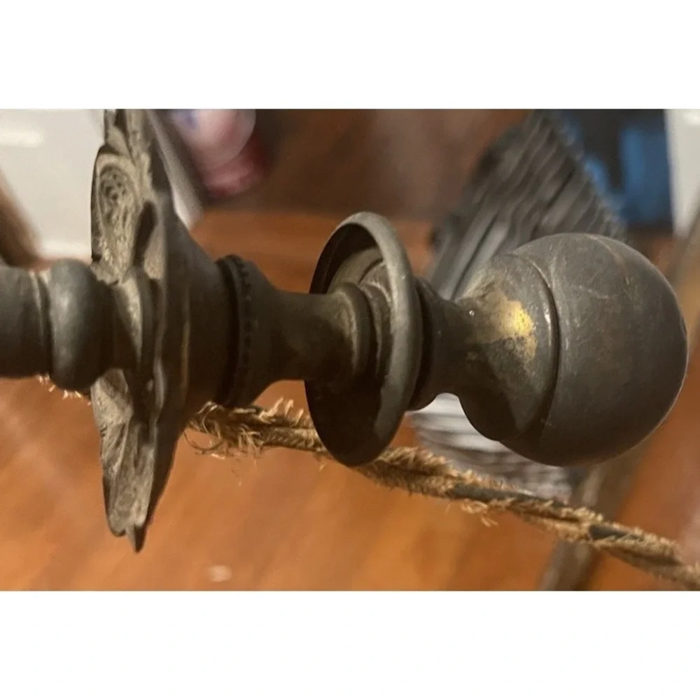 ANTIQUE‎ WORKING INDUSTRIAL  VINTAGE  LAMP CLAMP CLAM GLOBE